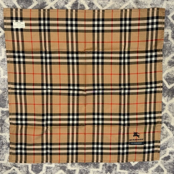 Burberrys Vintage NWT Nova Check Cotton Small Square Scarf Handkerchief - Picture 2 of 5